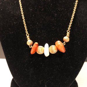 Vintage Avon Gold Tone Necklace with Rust Colored & White Beads (492)